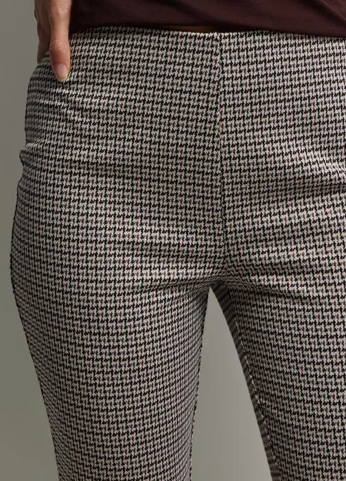 Ženske slim fit tajice s mikrouzorkom