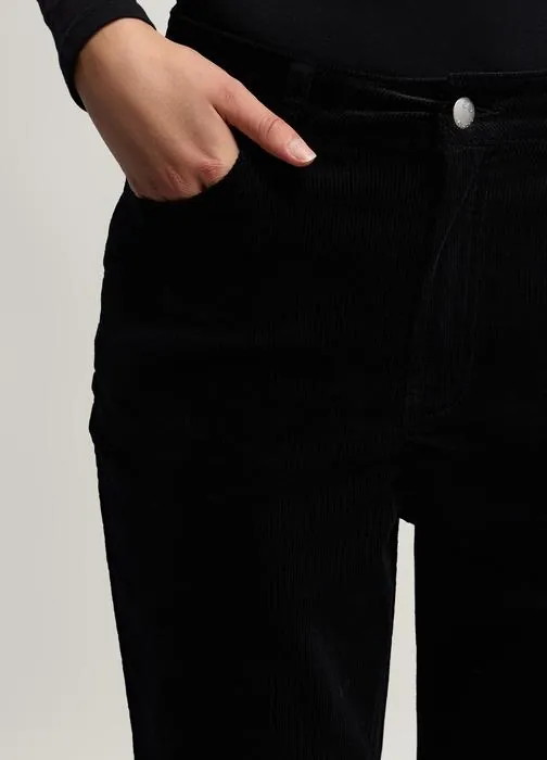 Cropped Flare hlače od rebrastog baršuna