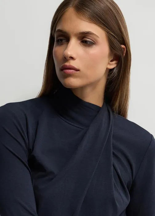 Ženska majica slim fit s visokim ovratnikom